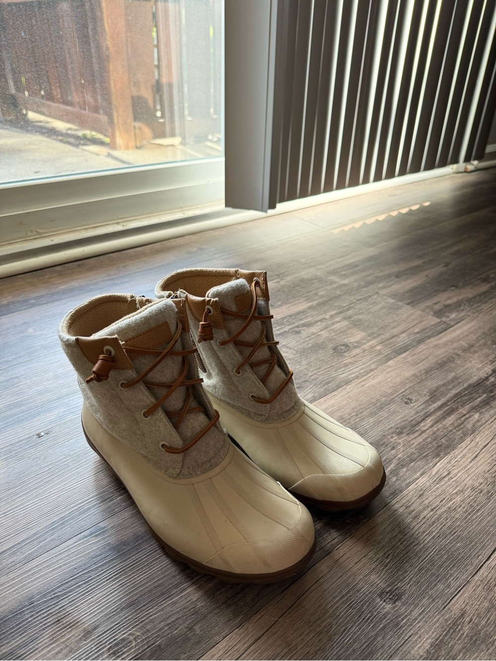 Sperry Cream and Brown Women's Winter Rain Boots